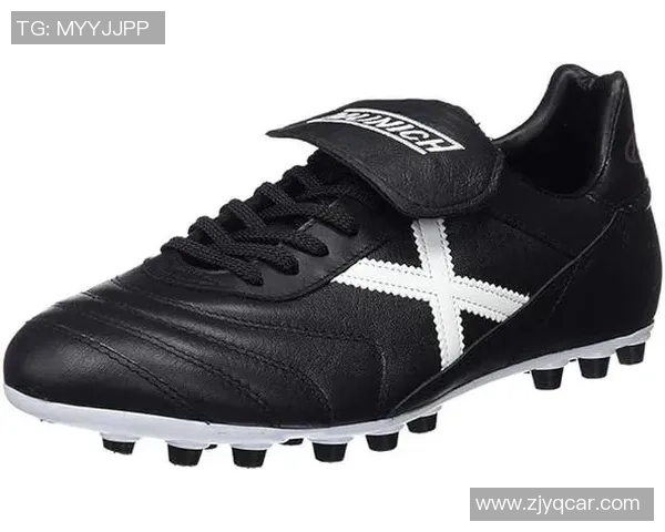 爱穿黑色足球鞋的球星们：他们的选择背后的故事与意义